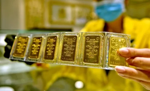 Giá vàng 1/10: SJC vượt 138 triệu đồng/lượng, chênh lệch giá trong nước và thế giới nới rộng