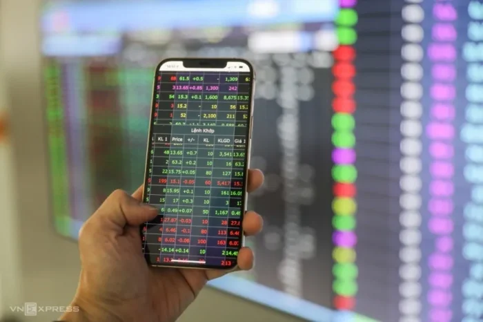 Cổ phiếu công nghệ lao dốc, Meta giảm 11% vì chi phí AI 2 cổ phiếu công nghệ