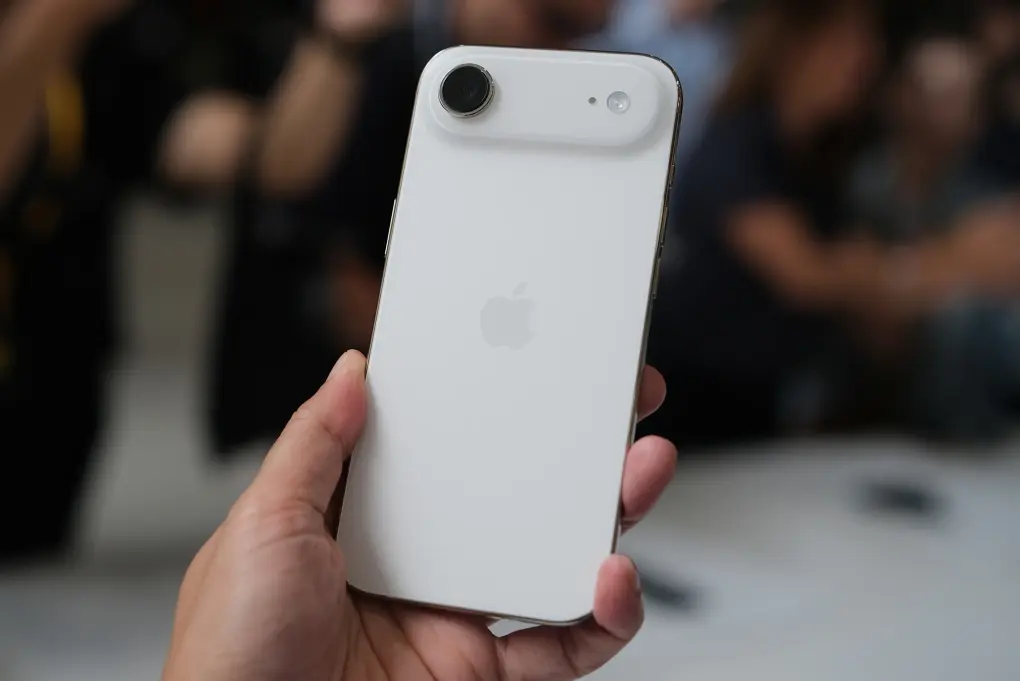 iPhone 17 bứt phá, iPhone Air giảm nhiệt - 60s Hôm nay