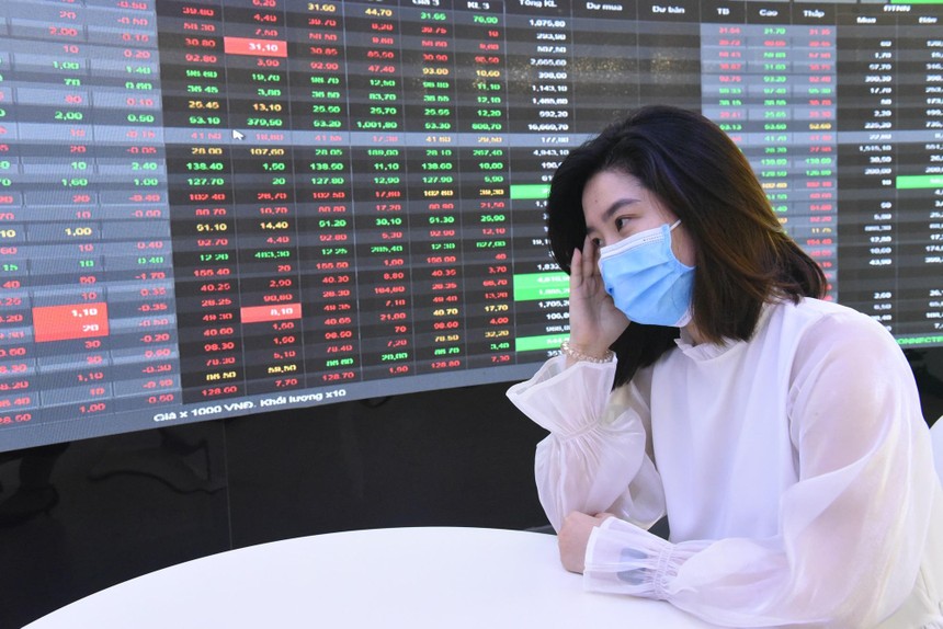 VN-Index giảm hơn 5 điểm - 60s Hôm Nay