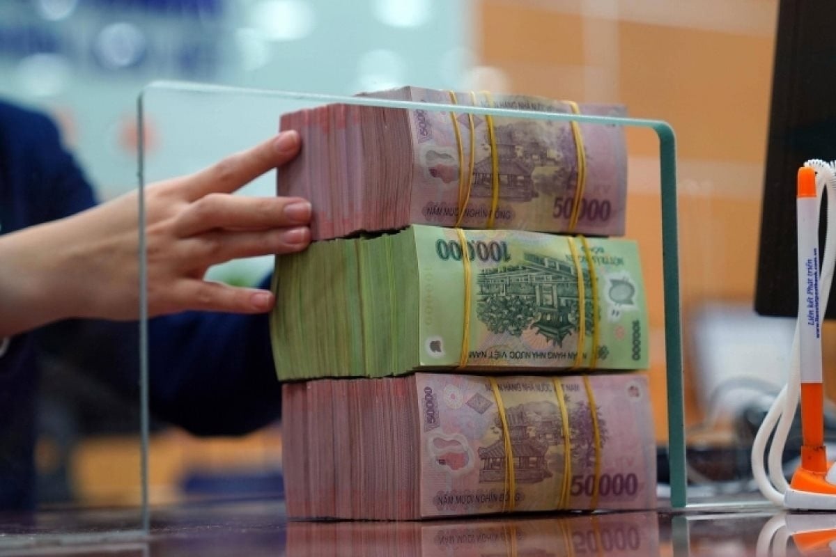 NHNN yêu cầu tạm dừng cho vay thanh toán tiền cọc bất động sản 2 NHNN cảnh báo rủi ro - 60s Hôm Nay