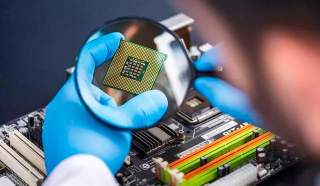 cổ phiếu công nghệ