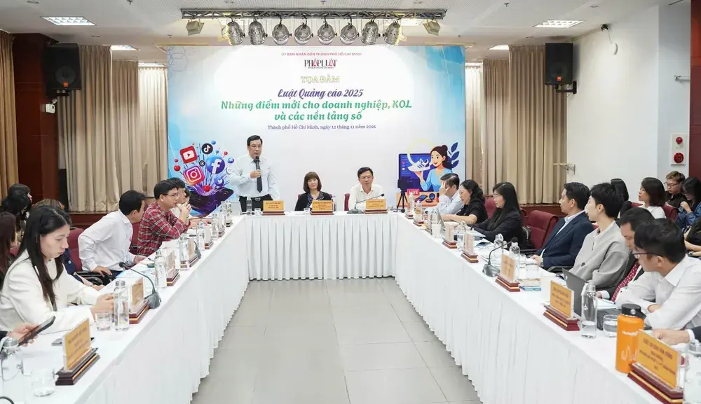 Toàn cảnh buổi tọa đàm “Luật Quảng cáo 2025: Những điểm mới cho doanh nghiệp, KOL và các nền tảng số”. Ảnh: THUẬN VĂN