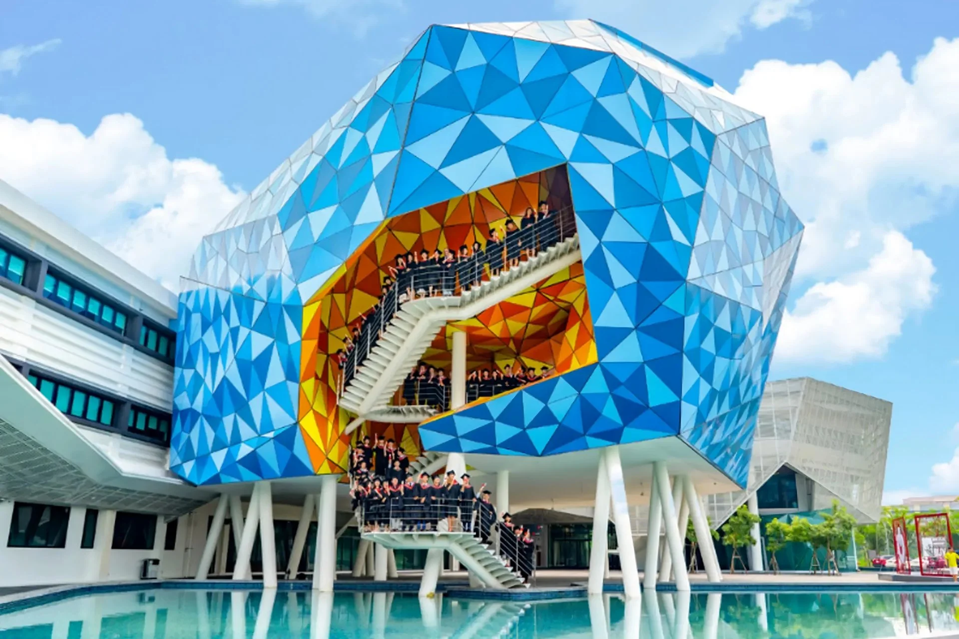 Việt Nam đẩy mạnh đầu tư giáo dục theo Chuẩn quốc tế. Ảnh: vietnamfinance.vn