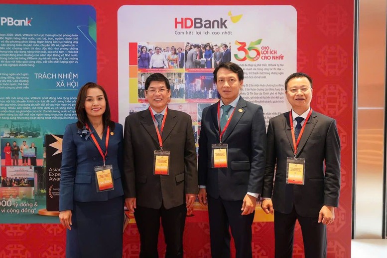 Đoàn đại biểu lãnh đạo HDBank - 60s Hôm Nay
