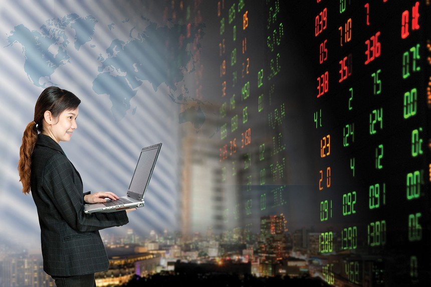 Khối ngoại bán ròng 678 tỉ nhưng mua mạnh VNM và HPG phiên 14/11 2 Khối ngoại đầu tư mạnh vào VNM và HPG - 60s Hôm Nay