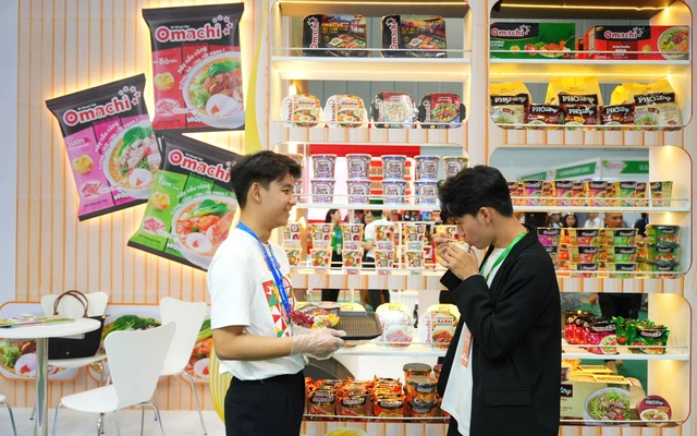 MCH – “Cổ Phiếu Quốc Dân” Ngành FMCG Việt 1 MCH – “Cổ Phiếu Quốc Dân” Ngành FMCG Việt. Ảnh: CafeF