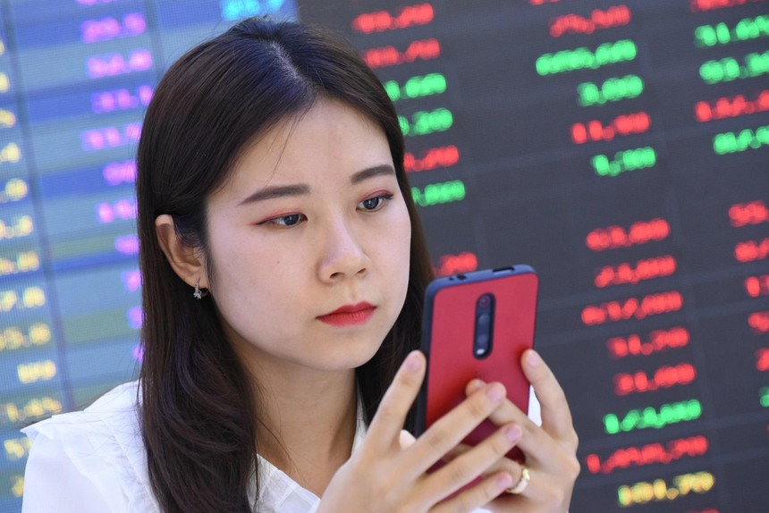 VN-Index giữ sắc xanh-60s-hom-nay