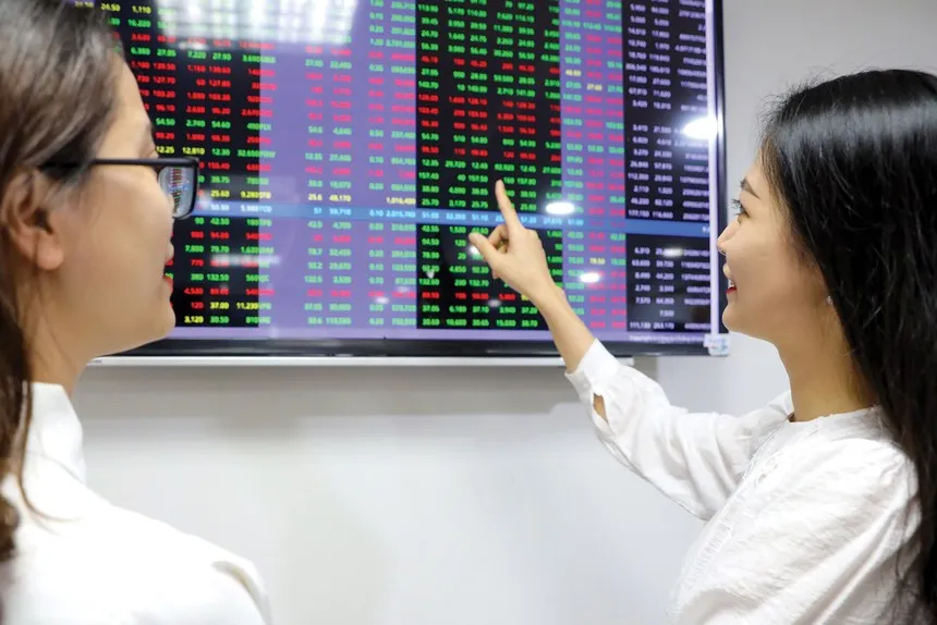 Nhóm cổ phiếu ngân hàng vẫn giữ vị thế trọng yếu trong danh mục đầu tư