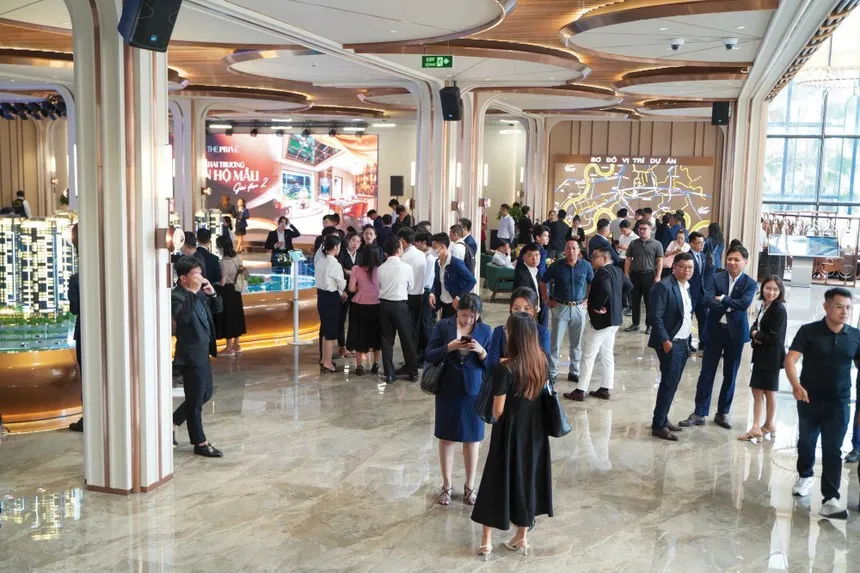Cận Tết 2026, dự án TP.HCM tung ưu đãi mạnh để kích cầu 1 Một dự án thu hút khá đông khách hàng trong dịp mở bán đầu năm 2026