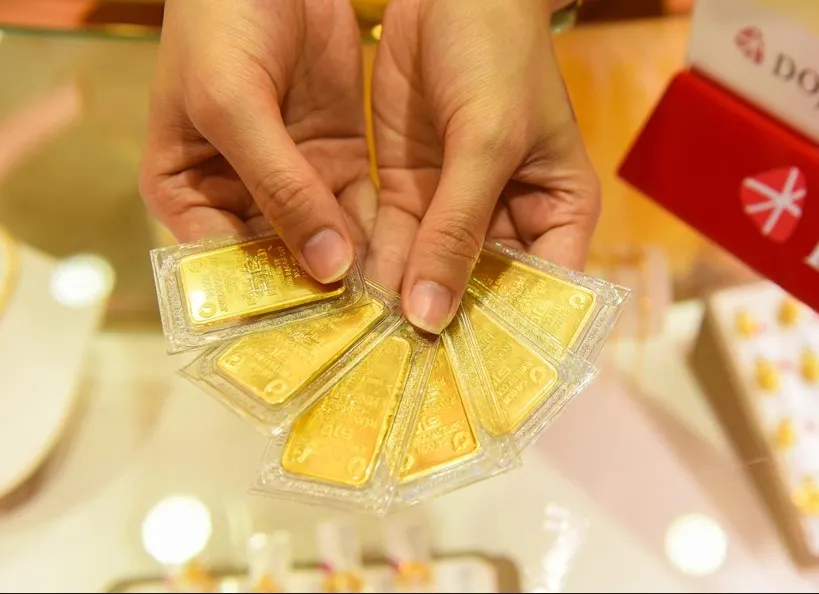 Giá vàng hôm nay ngày 2/3 tăng vọt, áp sát đỉnh cũ 2 Giá vàng trong nước cao hơn thế giới