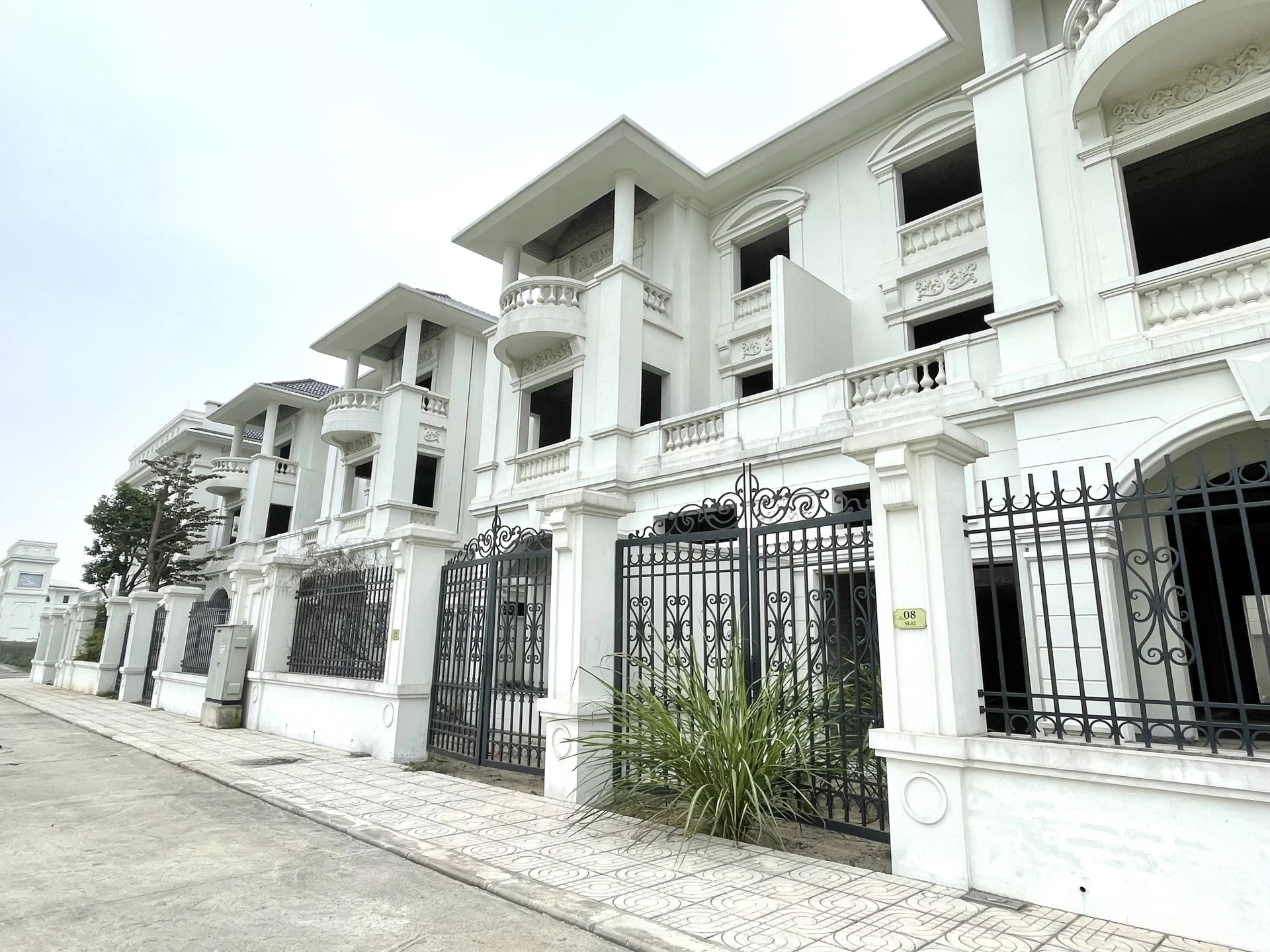 Nhà phố, biệt thự vẫn khó tìm khách hàng 2 biet thu 5